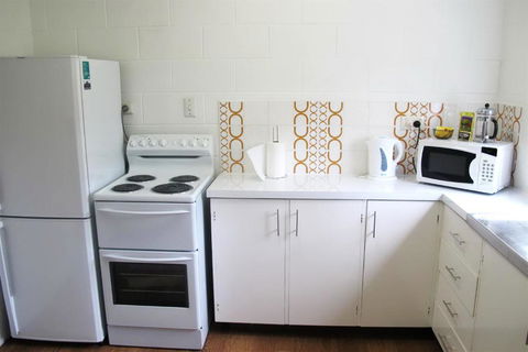 Apollo Jewel Beachfront Apartments - Accommodation Bookings 4
