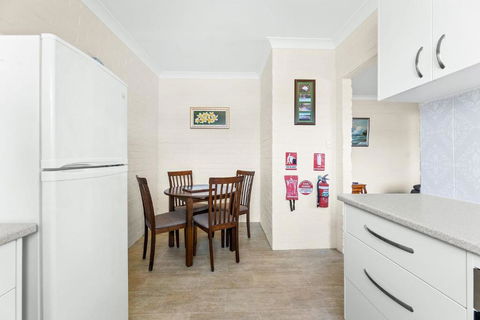 Apollo Unit 14 1st Floor - Accommodation Bookings 3