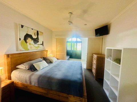 Apartment In Palm Cove - Accommodation Bookings 3