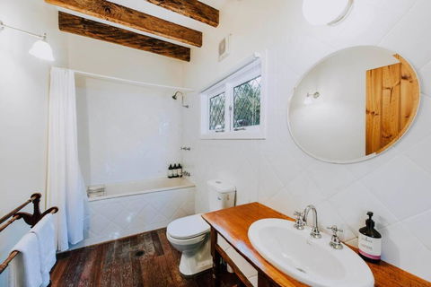Apple Tree Cottage - An Idyllic Country Reset - Accommodation Bookings 2