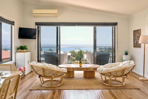 Apsley View - Accommodation Bookings 4