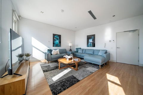 Aqua By The Sea - 1BR, Beachfront, Pool & Gym - Accommodation Bookings 4