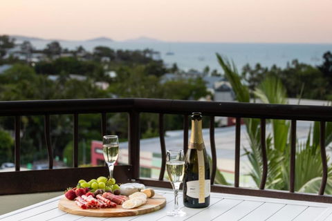Aqua On The Edge - Accommodation Bookings 1