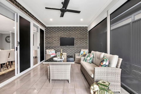 Aqua Place - Family Comfort Meets Coastal Charm - Accommodation Bookings 1