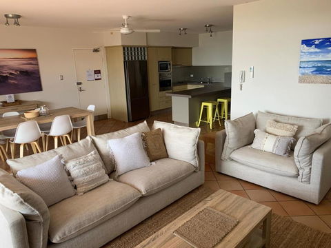 Aqua Promenade Beachfront Holiday Apartments - Accommodation Bookings 4