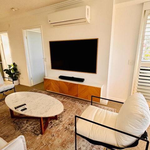 Aqualine Apartments On The Broadwater - Accommodation Bookings 1