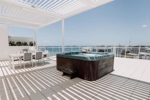 Aquavista Penthouse - Stunning 180 Views - Accommodation Bookings 0