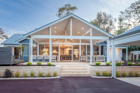 Aquila I Private Properties - Accommodation Bookings 0