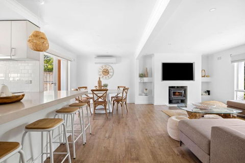 Aquilla By The Beach - Accommodation Bookings 3