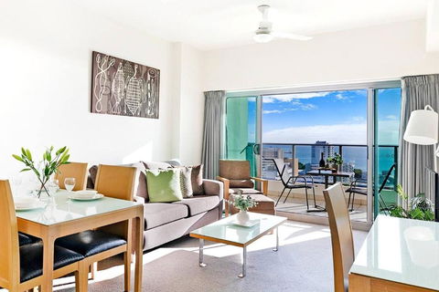 Arafura Suites - Dual-Studio Resort-style Getaway - Accommodation Bookings 0