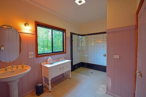 Araluen Park Cottages - Accommodation Bookings 1