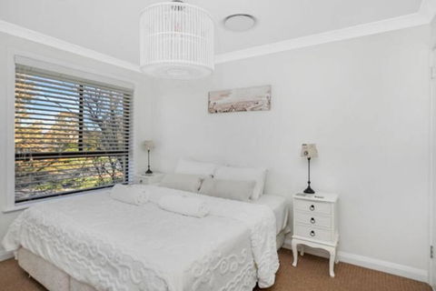 Arborea Country Holiday House Catering For 14 To 16 Guests In The Heart Of Bowral - Accommodation Bookings 3
