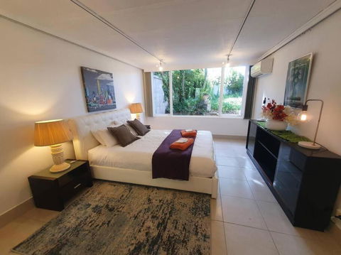 Architectural Comfy 2B&2B Home With A Garden View Close To A Lake And Yarralumla Shopping Centre - Accommodation Bookings 4