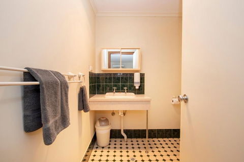Ardrossan Hotel Motel - Accommodation Bookings 4