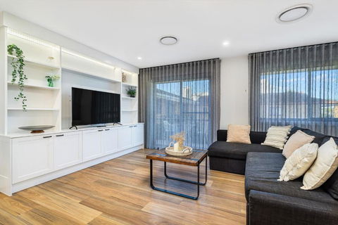 Armrick Seaside Apartments Broadbeach - Accommodation Bookings 3