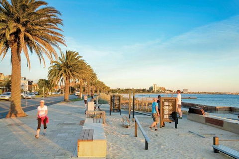 Art Deco Boutique Bespoke Brilliance & Beach&Park - Accommodation Bookings 2