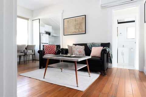 Art Deco Cottage - Accommodation Bookings 1