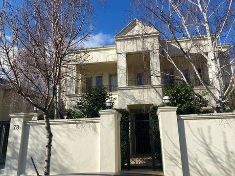 Art Deco In Toorak - Accommodation Bookings 0