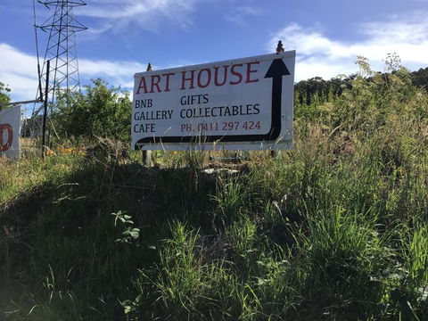 Art House - Accommodation Bookings 1