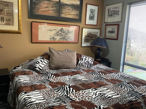 Art House - Accommodation Bookings 4