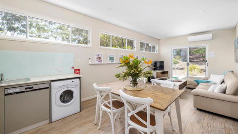 Art House Shoal Bay - Accommodation Bookings 1
