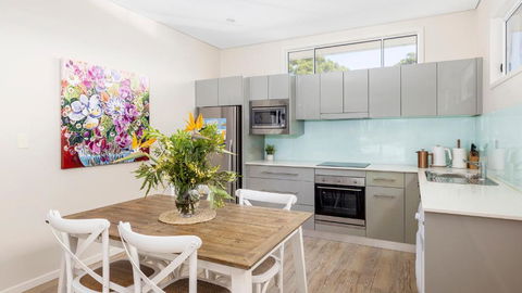 Art House Shoal Bay - Accommodation Bookings 3
