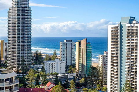 Artique 2 Bedroom Apartment Close To The Beach - CoastHM - Accommodation Bookings 1