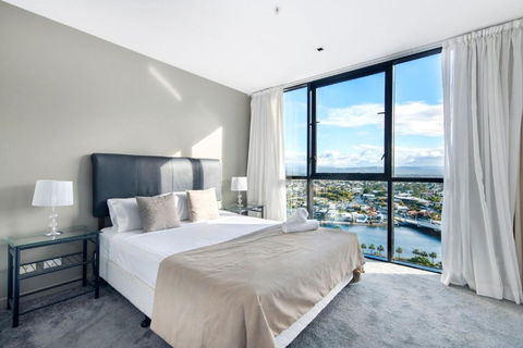 Artique 2 Bedroom Apartment Close To The Beach - CoastHM - Accommodation Bookings 3
