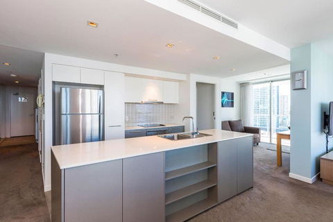 Artique Surfers Paradise - Official - Accommodation Bookings 1