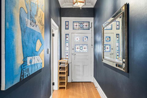 Artscape, Newtown Villa - Accommodation Bookings 2