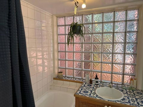 Artsy North Melbourne 2-Bedder - Accommodation Bookings 1