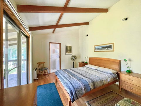 Ashgrove - Accommodation Bookings 2