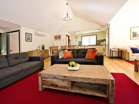 Ashleigh - In Town - Margaret River - Accommodation Bookings 3