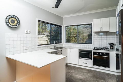 Aspect 2 8 Poley Cow - Accommodation Bookings 3