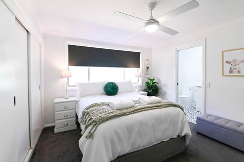 Aspen Abode - CBD, Fireplace, BBQ, 3 Smart TVs - Accommodation Bookings 2