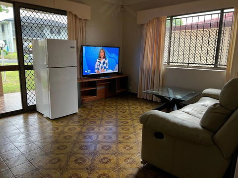 Aspley Large Room & Share Bathroom With Other Guests - Accommodation Bookings 0