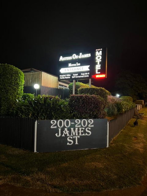 Asters On James Motor Inn - Accommodation Bookings 0