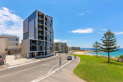 Astra Apartments Newcastle Beach - Accommodation Bookings 0
