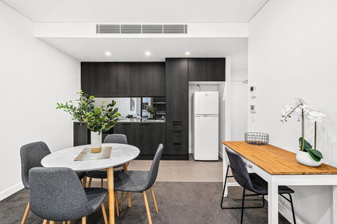 Astra Apartments Wollongong - Accommodation Bookings 3
