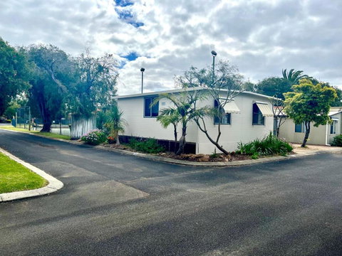 At Busso Cabin 56 - Accommodation Bookings 1