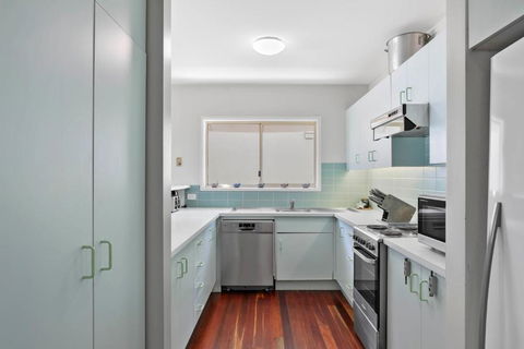 At Cylinder 1 - Accommodation Bookings 2