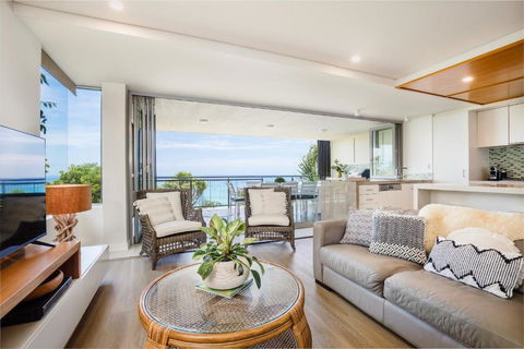 At Waves Unit 9 - Accommodation Bookings 1