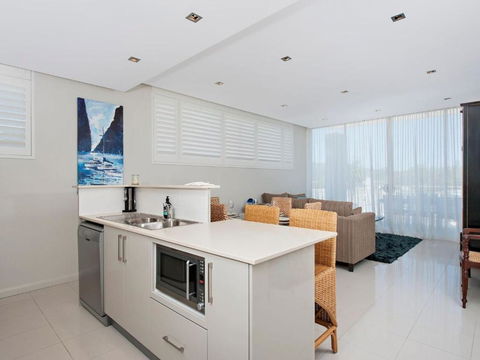 Aura Apartments Unit 12 59 Shoal Bay Road - Accommodation Bookings 3