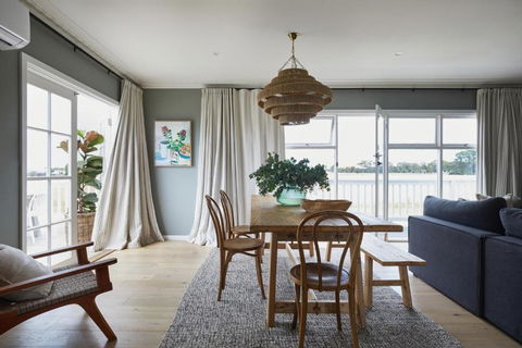 Aurora - Beachside Beauty - Accommodation Bookings 2