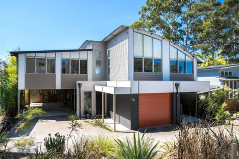 Aurora - Accommodation Bookings 0