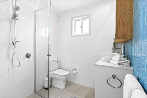 Auspray - Accommodation Bookings 4