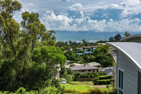Austinmer - Cannonvale - Accommodation Bookings 2