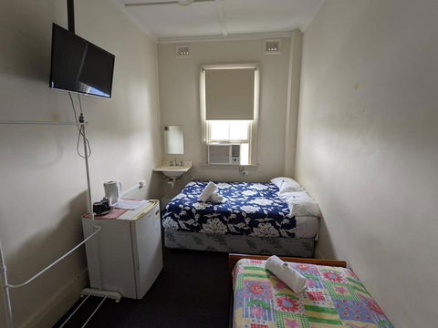 Australian Hotel - Accommodation Bookings 2
