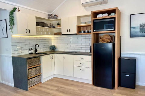 Autumn Beauty - Alpine Cottage 5 - Accommodation Bookings 4