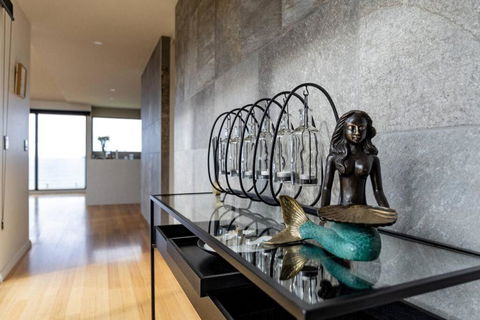 Ava - Luxe Oceanfront Beach House - Accommodation Bookings 1